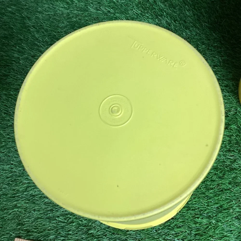 Vintage Tupperware Containers Yellow (2)